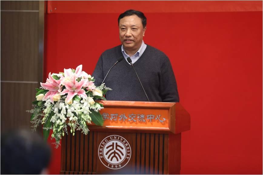 中国地质科蜜桃直播
地质研究所所长候增谦院士发言.jpg 中国地质科蜜桃直播
地质研究所所长候增谦院士发言.jpg